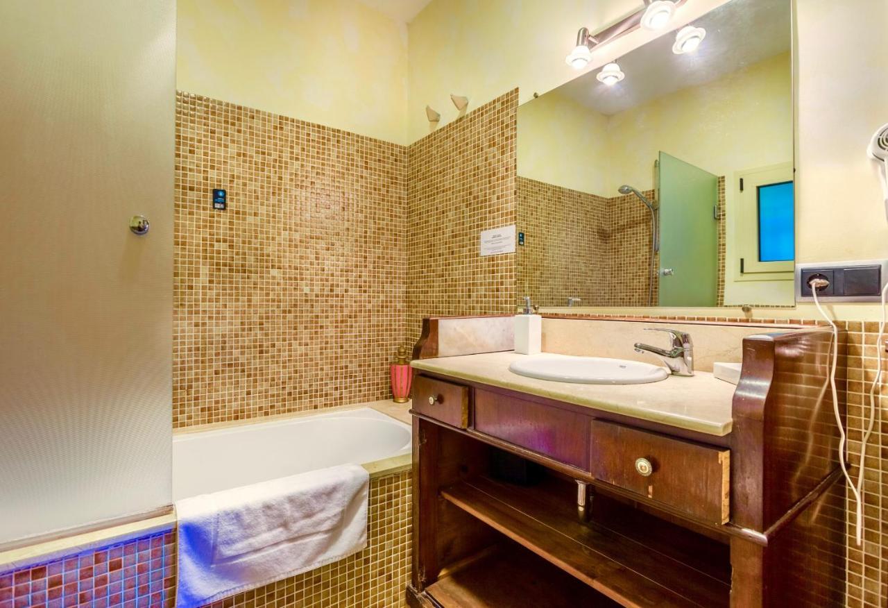 Villa Calvario By Sealand Villas โปเญนซา ภายนอก รูปภาพ